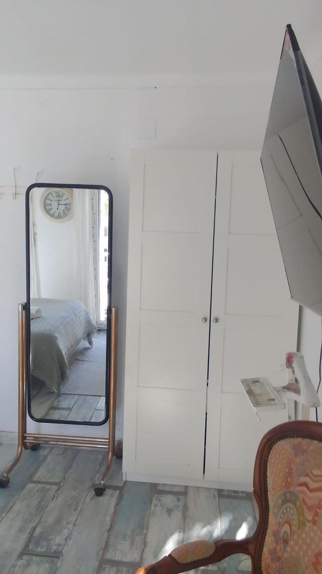 Studio Or Rooms With Private Bathroom Or Rooms With Shared Bathroom バルセロナ エクステリア 写真